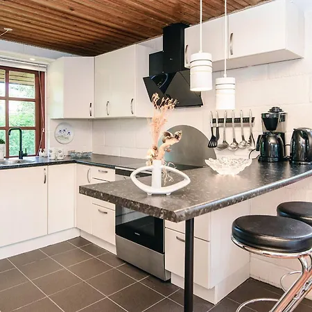 6 Person In Tarm Feriehus Ringkøbing